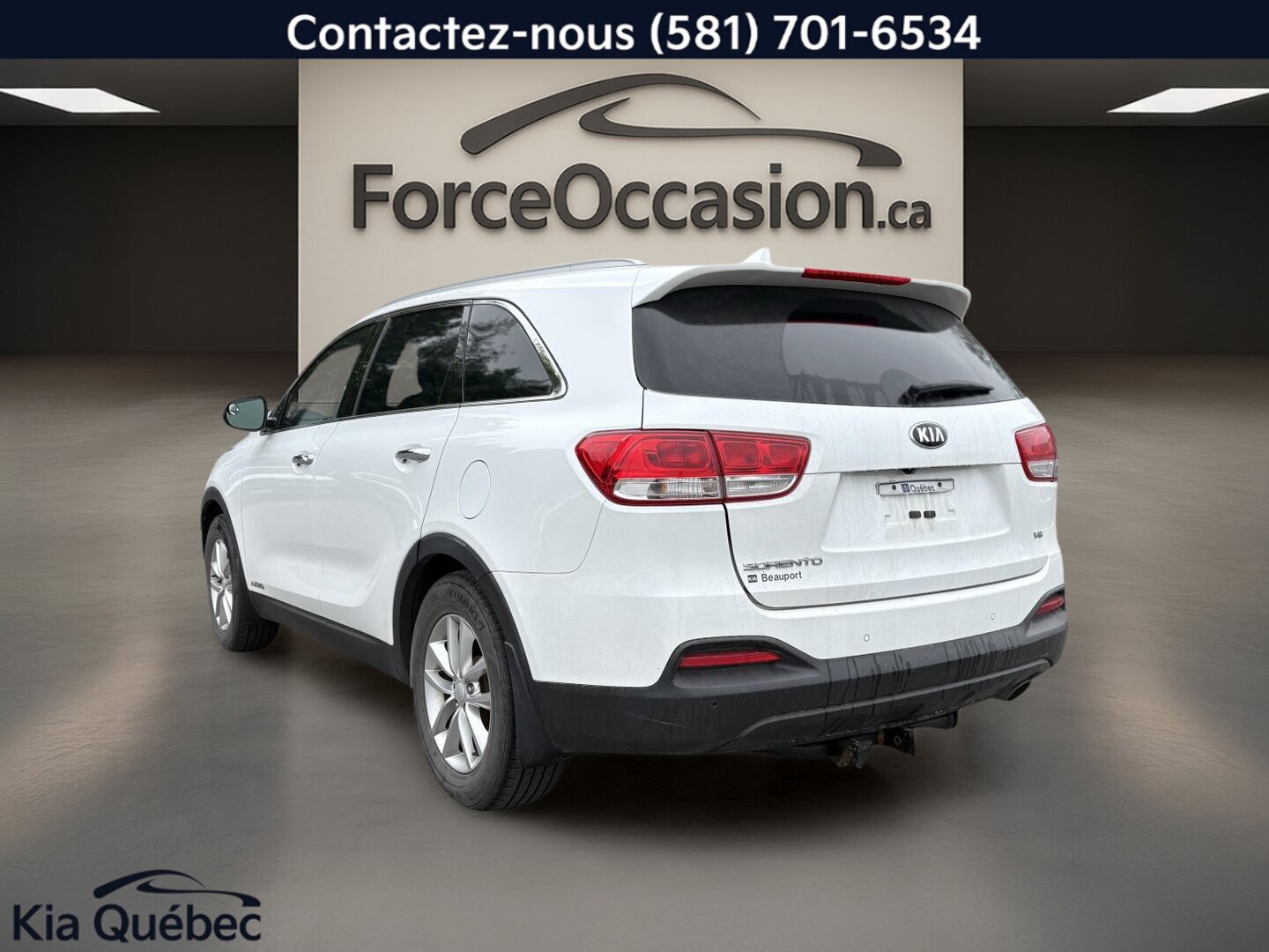 2017 Kia Sorento - Image 2