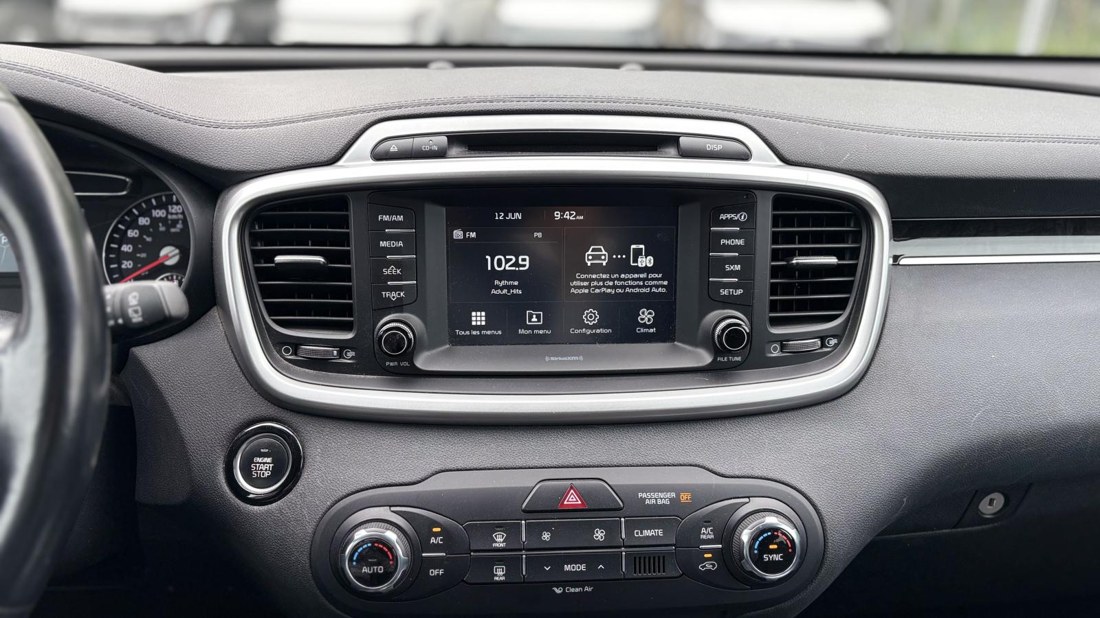 2017 Kia Sorento - Image 19