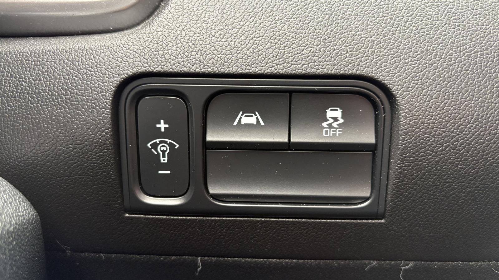 2023 Kia Sorento - Image 13