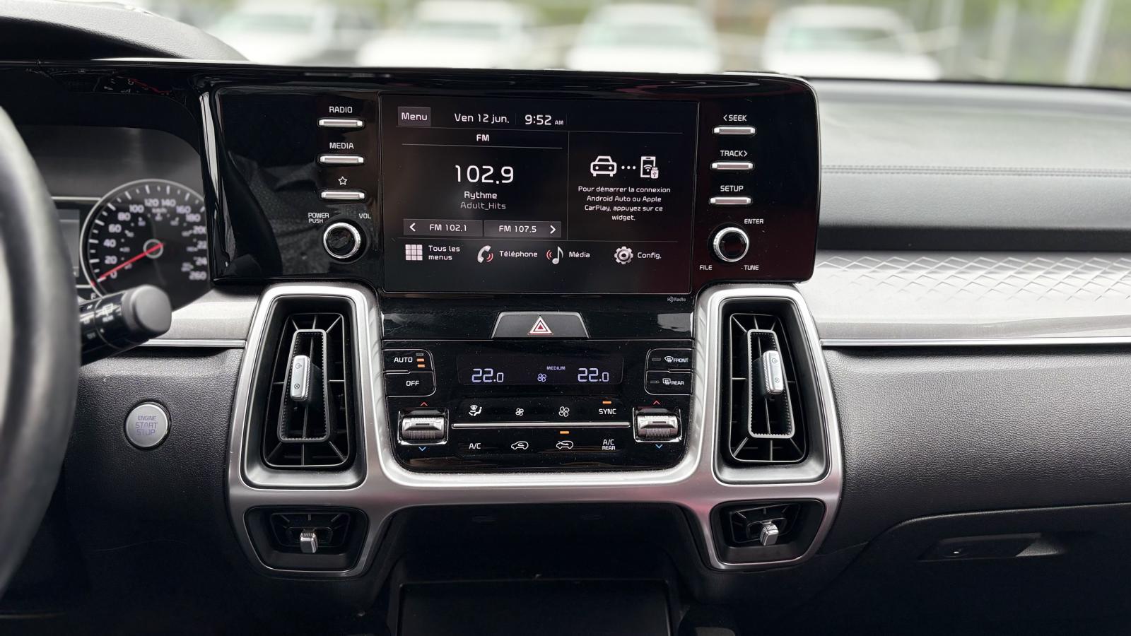 2023 Kia Sorento - Image 19
