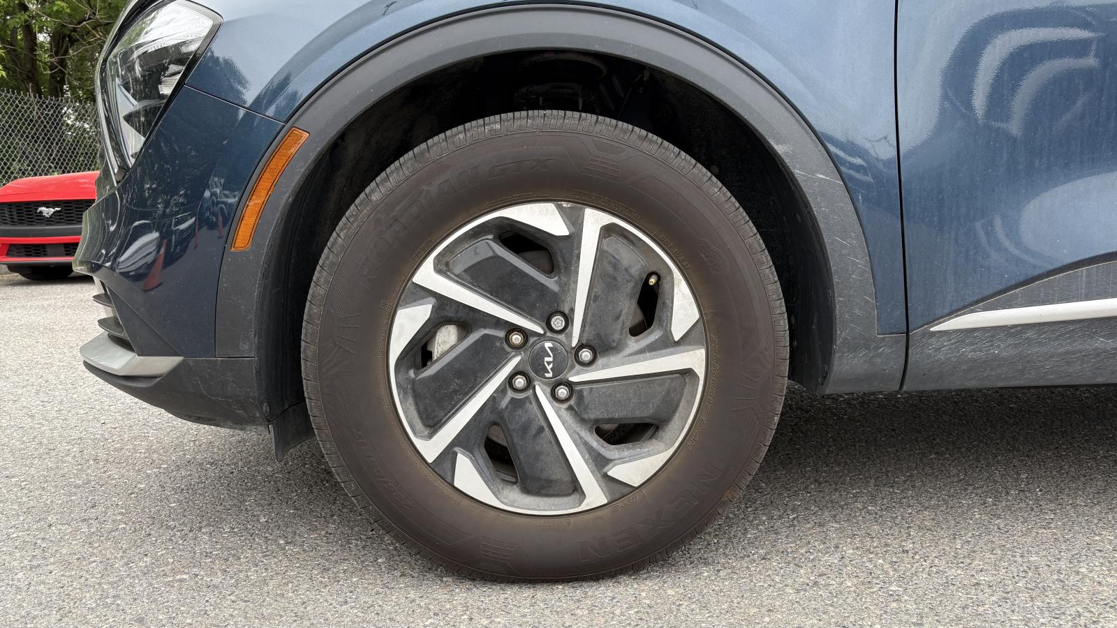 2023 Kia Sportage - Image 5