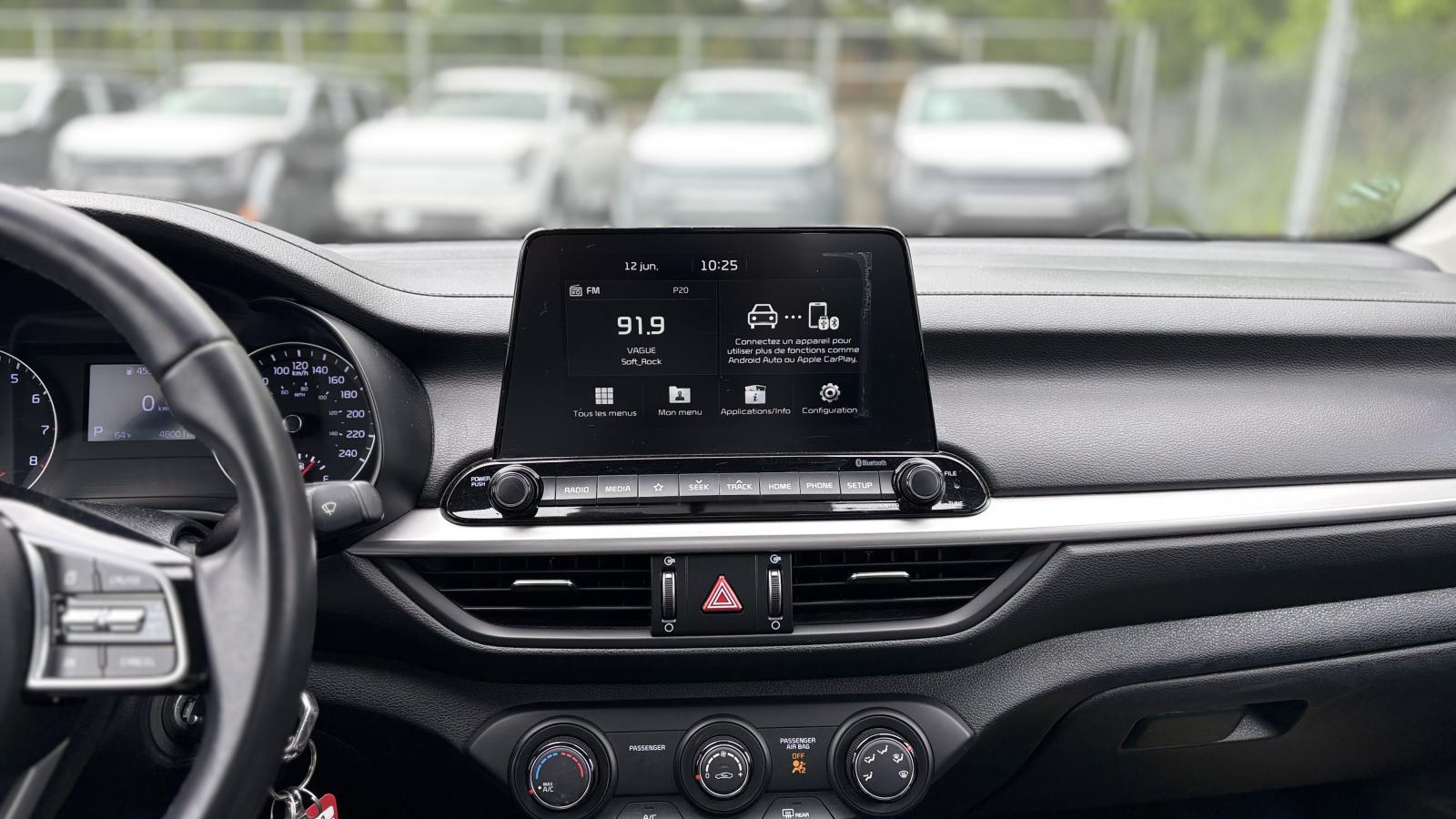 2020 Kia Forte - Image 19