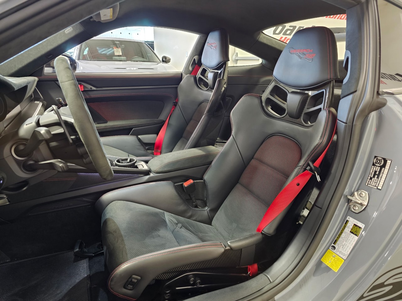 2024 Porsche 911 - Image 8