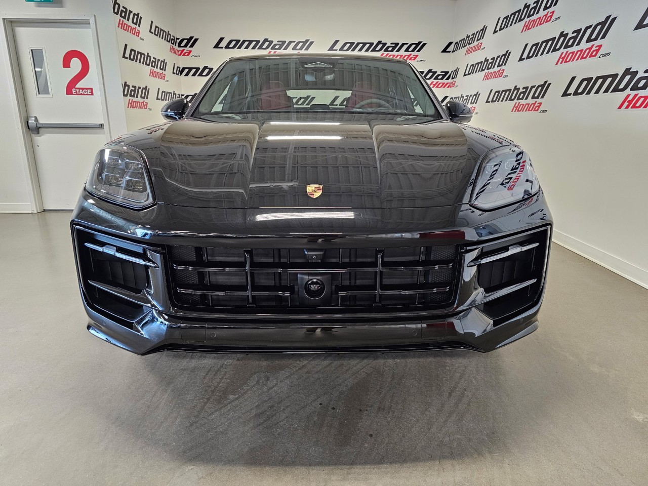 2026 Porsche Cayenne - Image 8