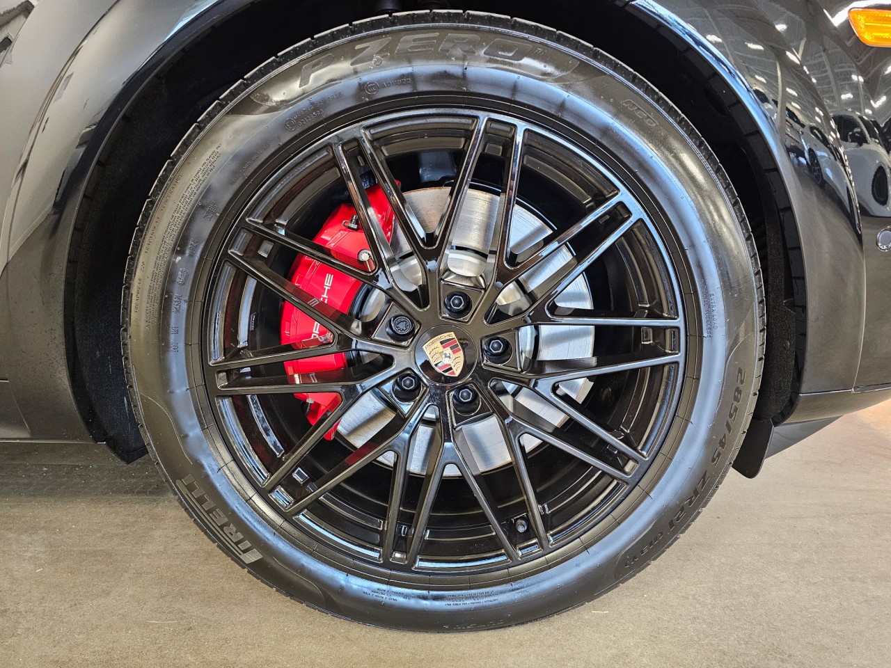 2026 Porsche Cayenne - Image 14