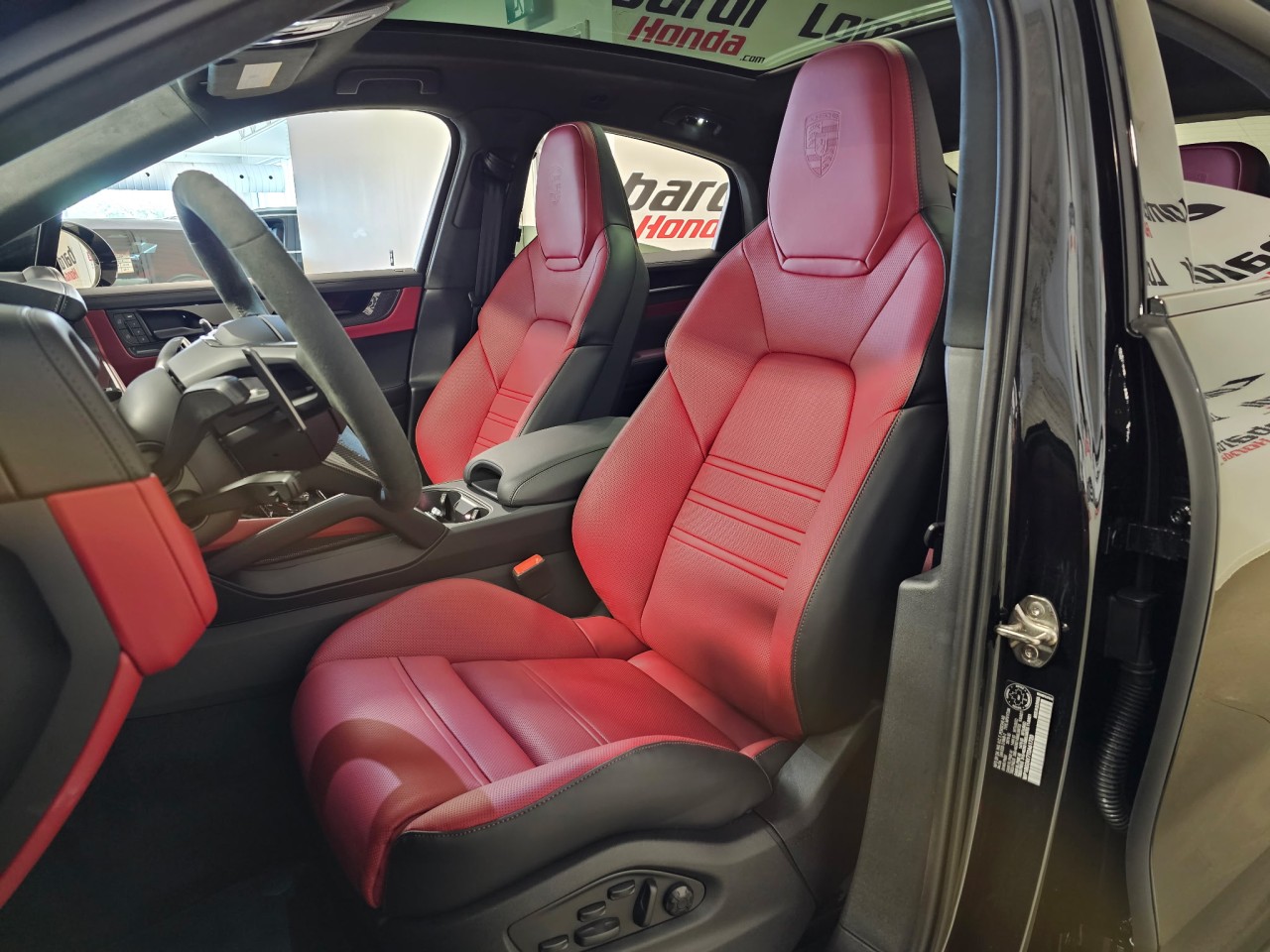 2026 Porsche Cayenne - Image 21