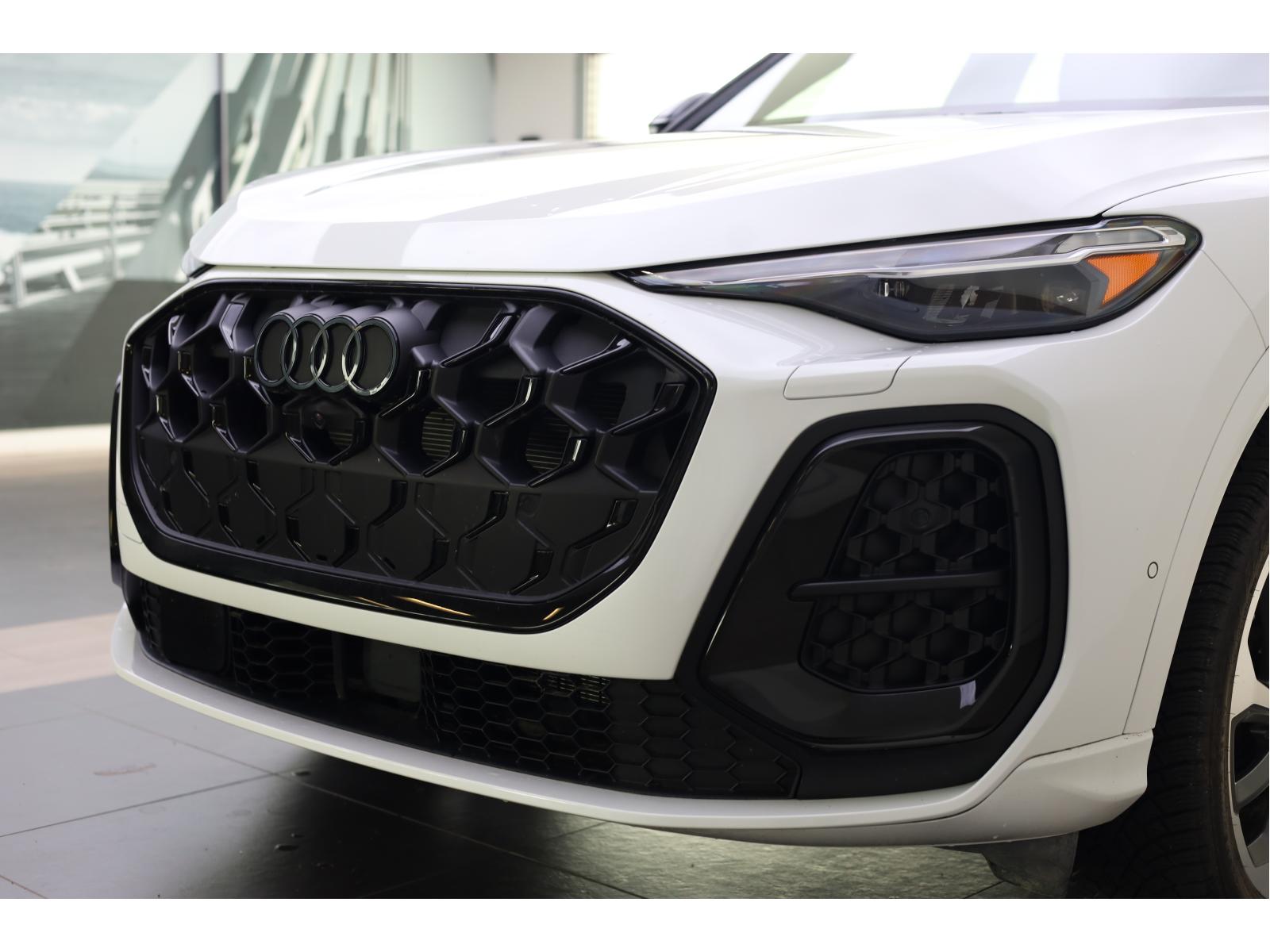 2025 Audi Q5 - Image 3