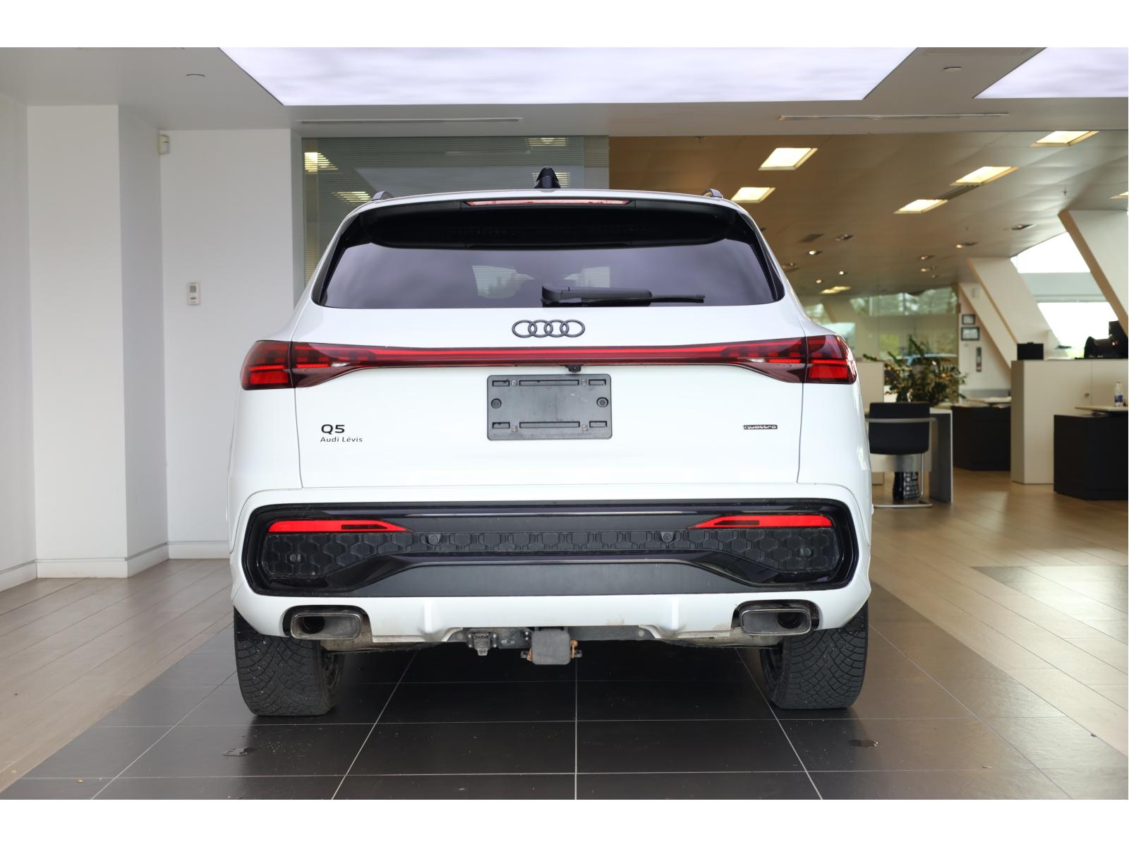 2025 Audi Q5 - Image 11