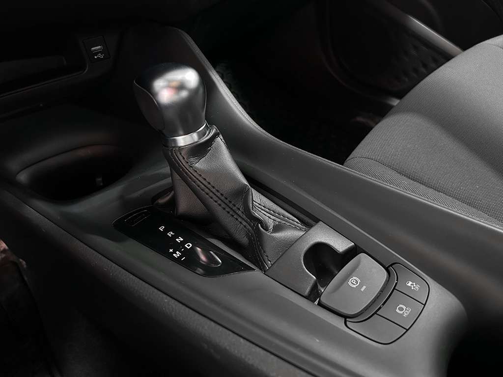 2021 Toyota C-HR - Image 12