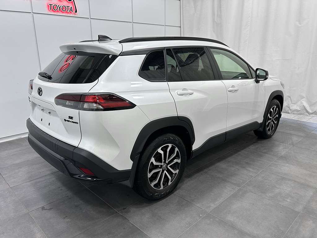 2026 Toyota Corolla Cross - Image 6