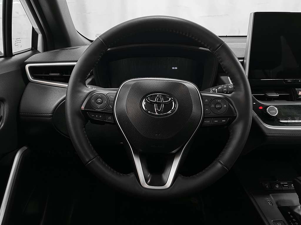 2026 Toyota Corolla Cross - Image 11