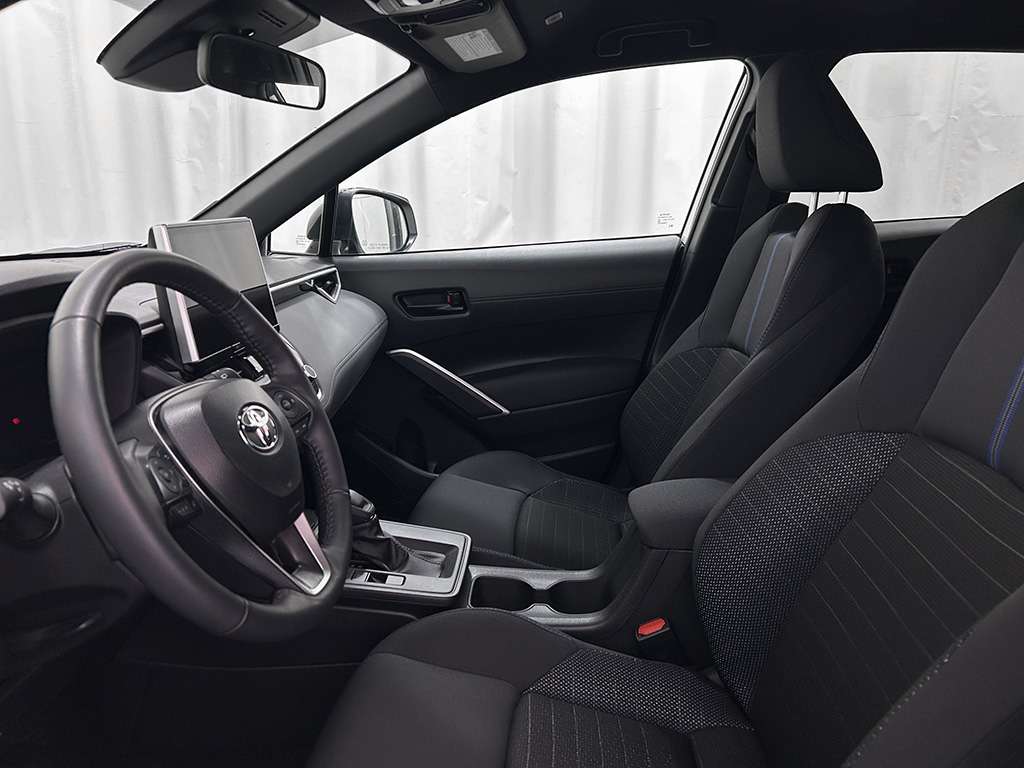 2026 Toyota Corolla Cross - Image 16