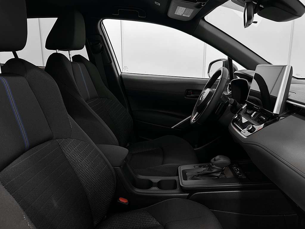 2026 Toyota Corolla Cross - Image 21