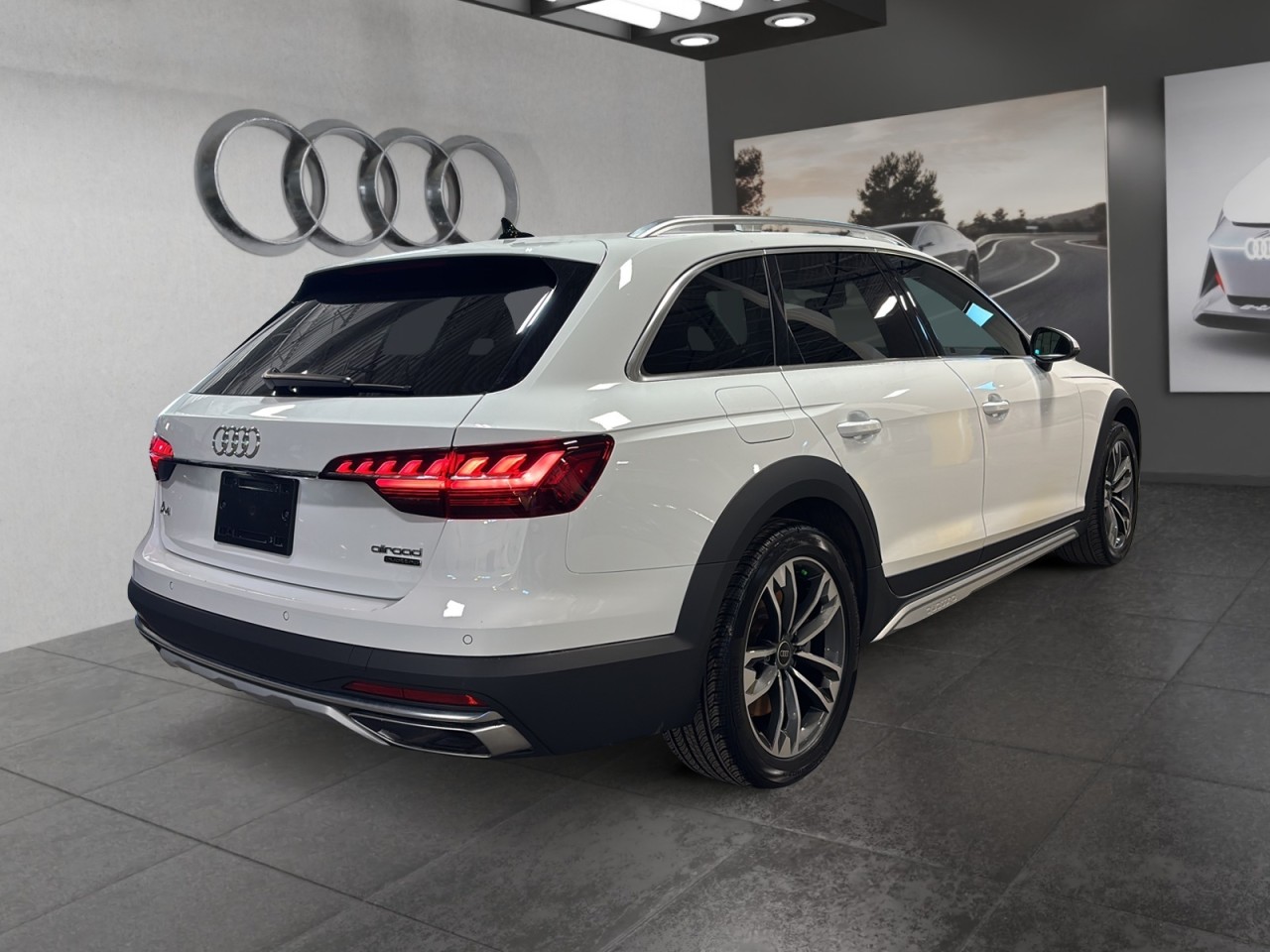 2024 Audi A4 allroad - Image 5