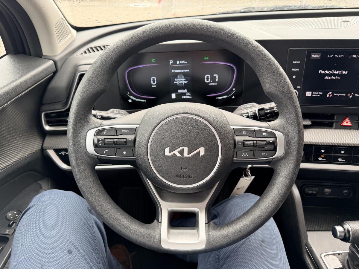 2023 Kia Sportage - Image 17