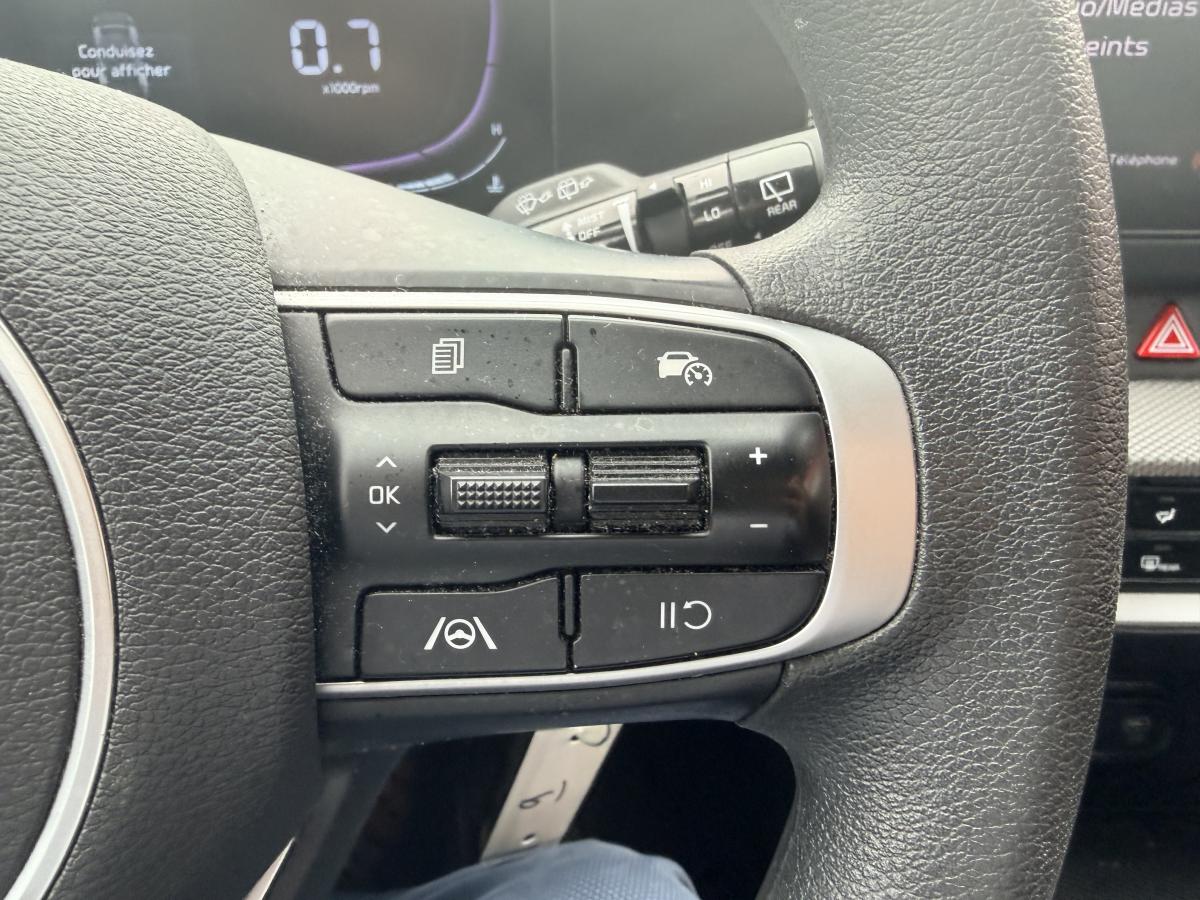 2023 Kia Sportage - Image 18