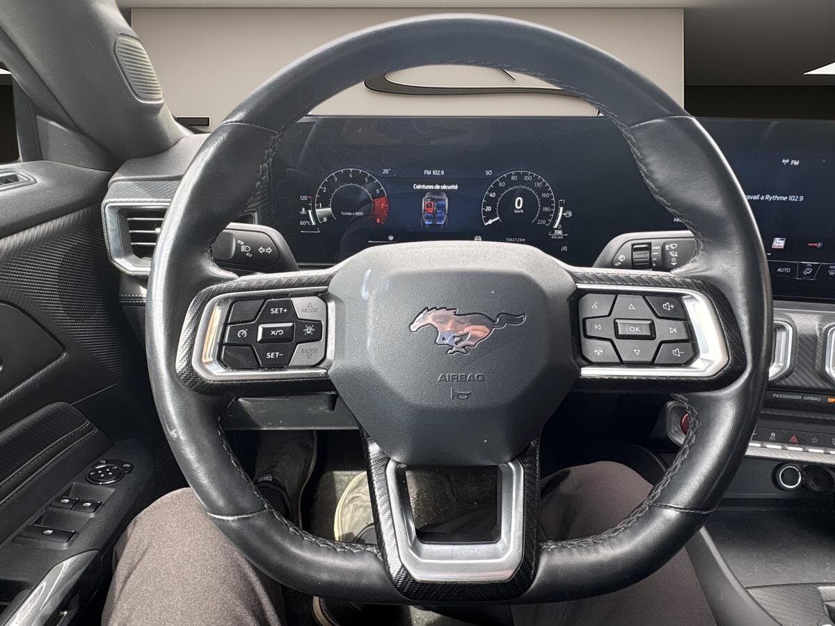 2025 Ford Mustang - Image 14
