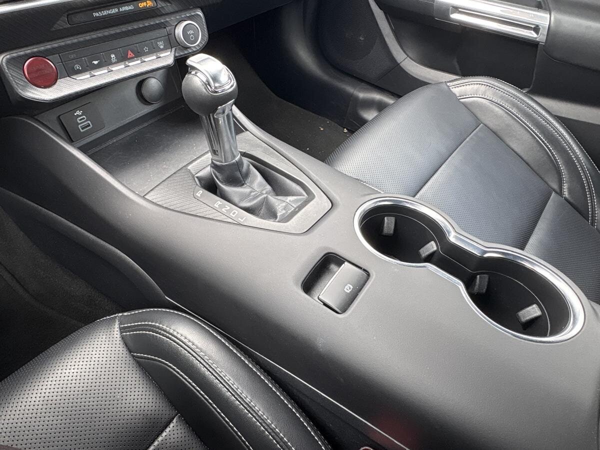 2025 Ford Mustang - Image 17