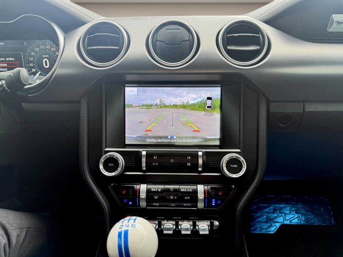 2022 Ford Mustang - Image 19