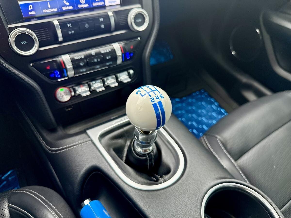 2022 Ford Mustang - Image 20