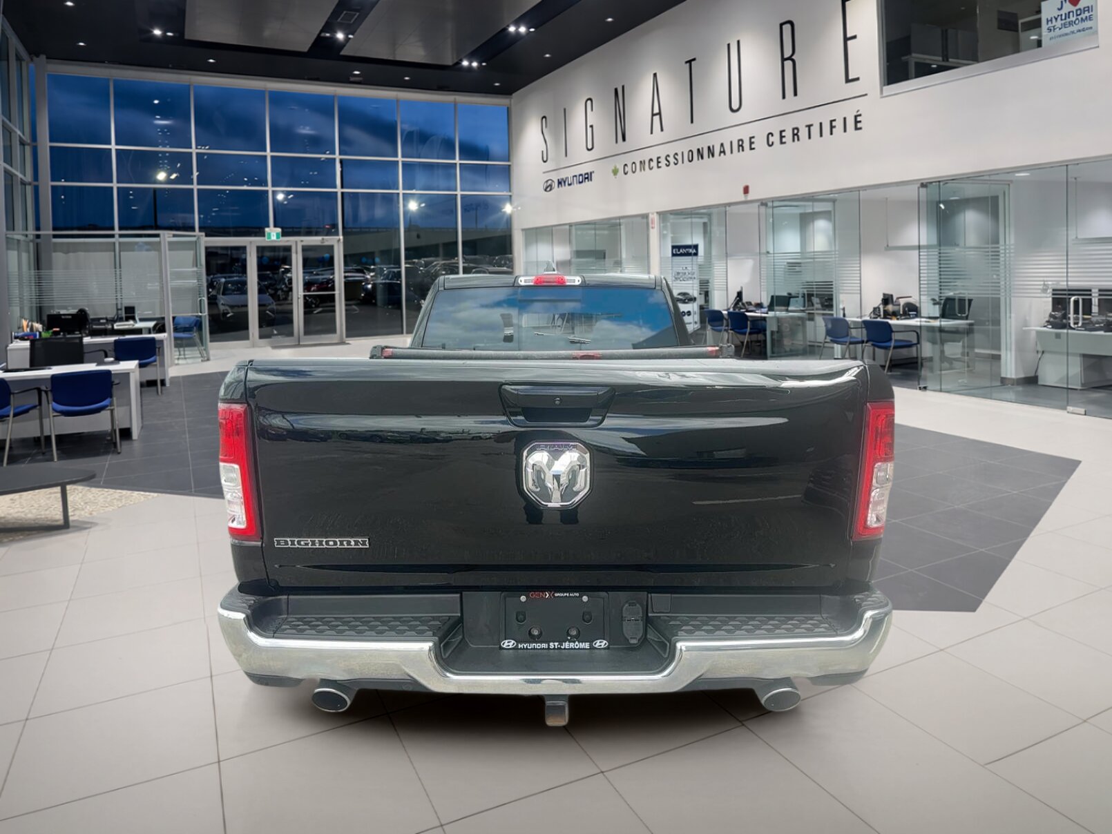 2021 RAM 1500 - Image 2