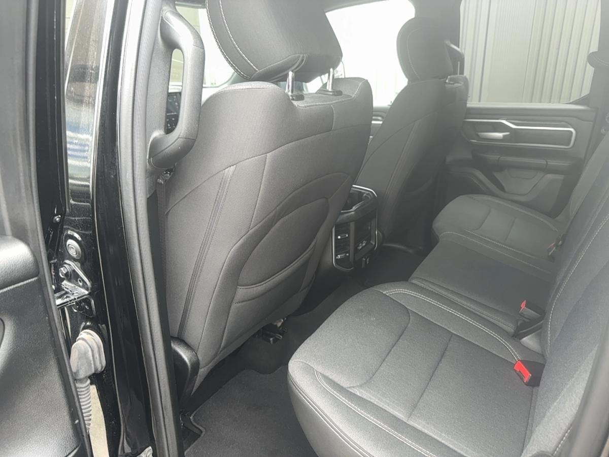 2021 RAM 1500 - Image 15