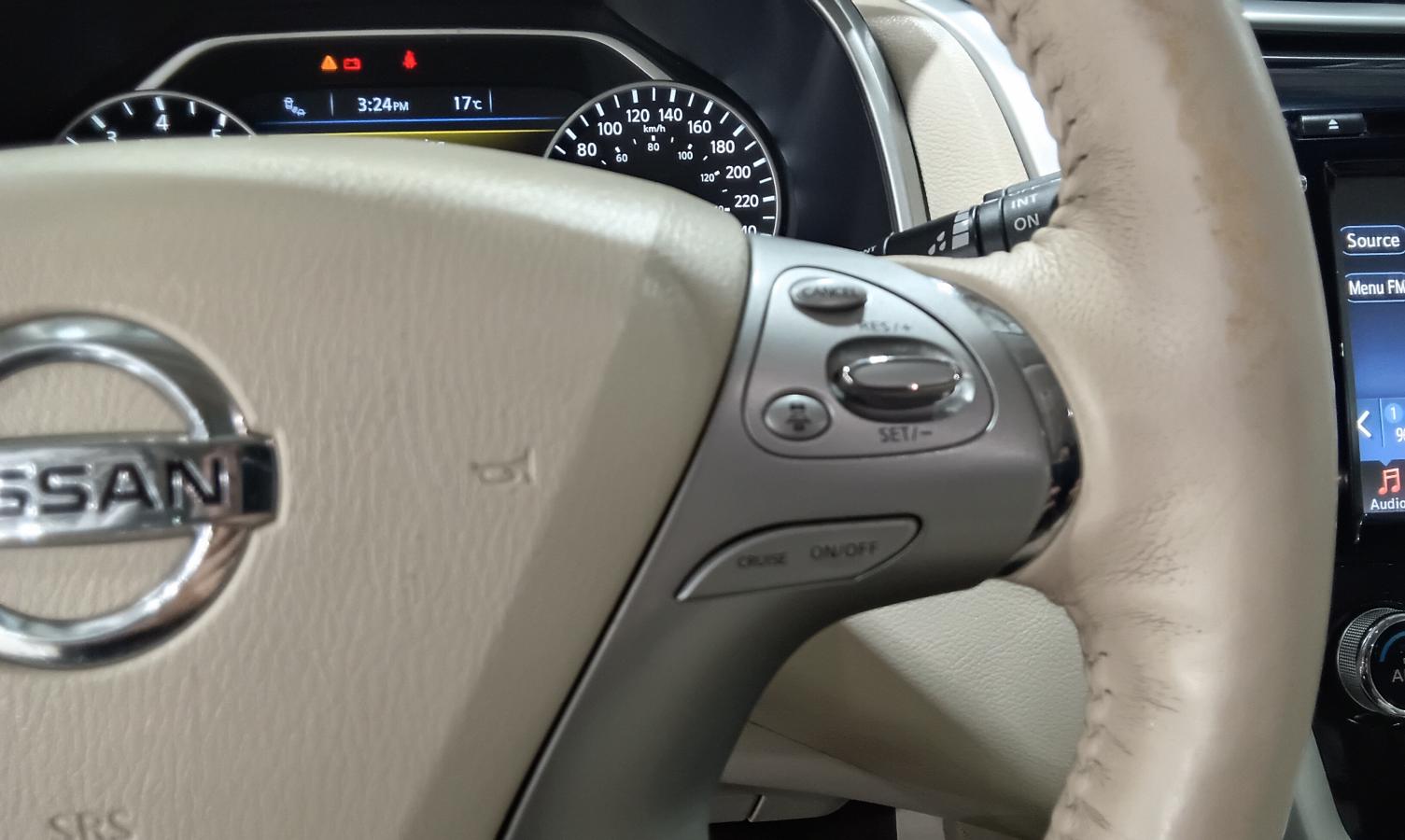 2018 Nissan Murano - Image 2