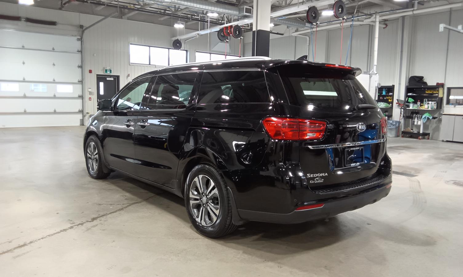 2019 Kia Sedona - Image 4