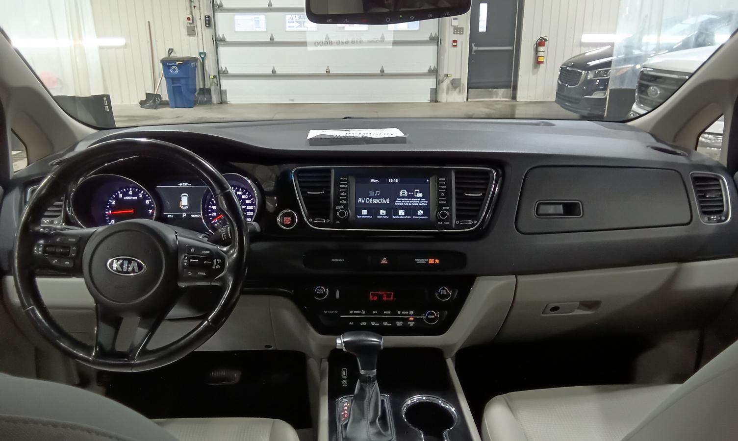 2019 Kia Sedona - Image 8