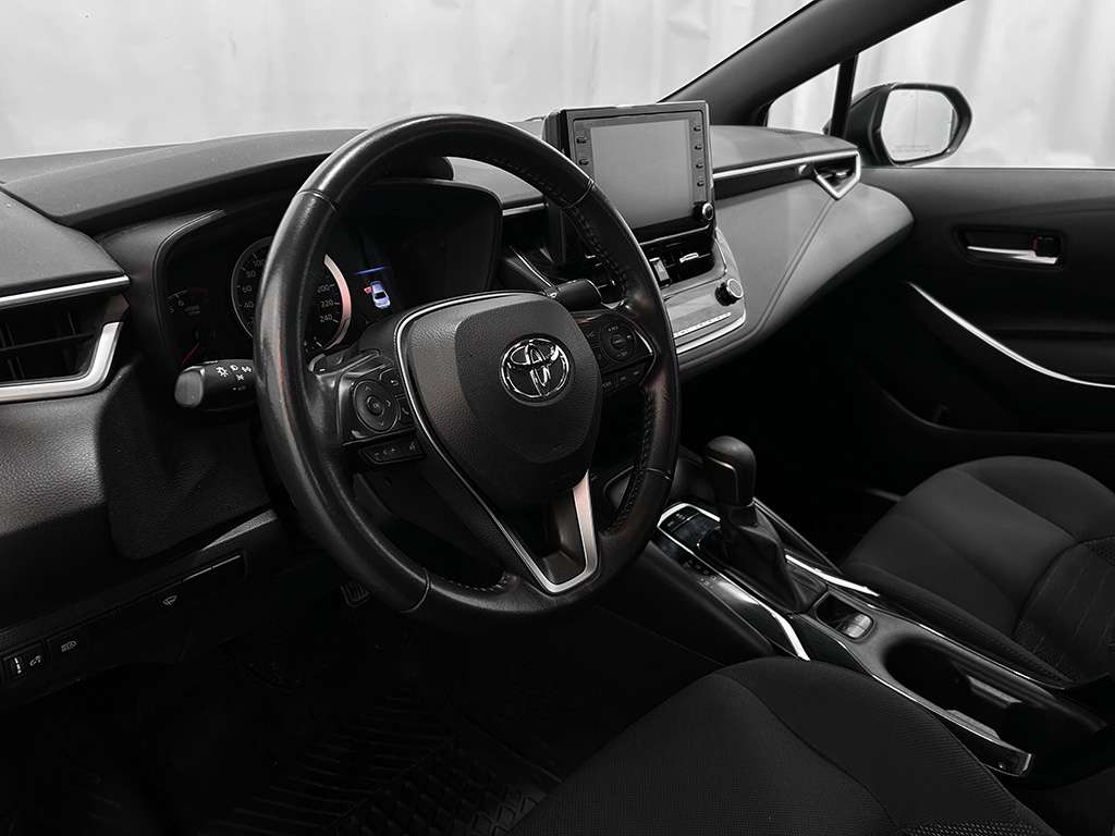 2022 Toyota Corolla - Image 8