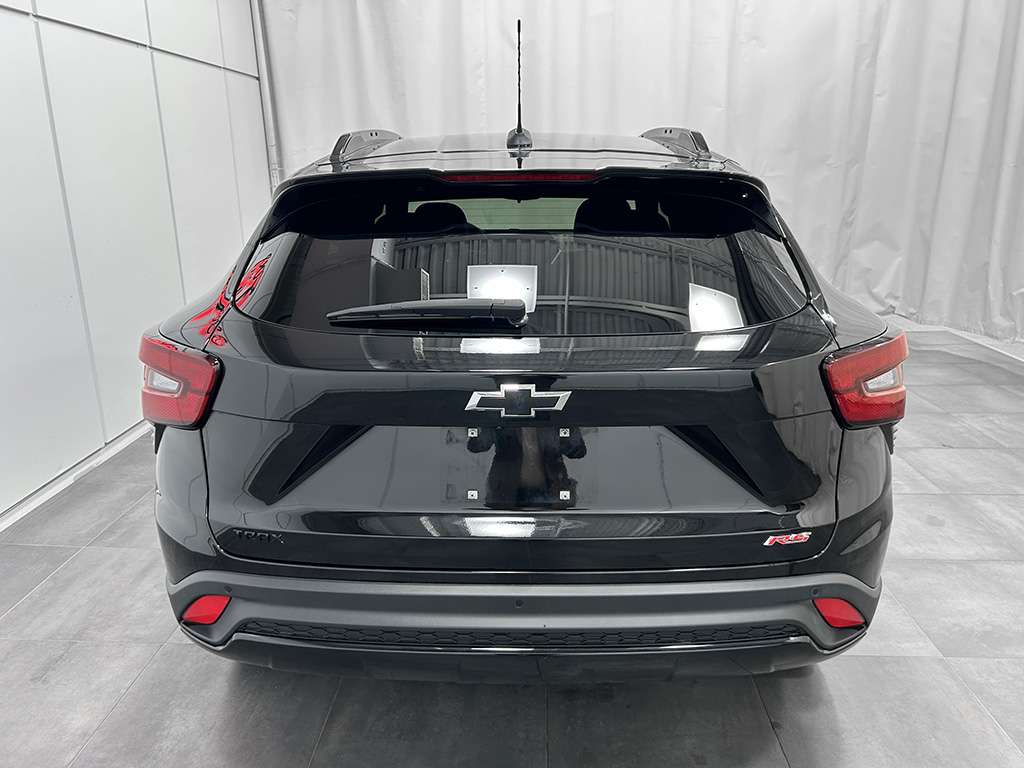 2025 Chevrolet Trax - Image 5