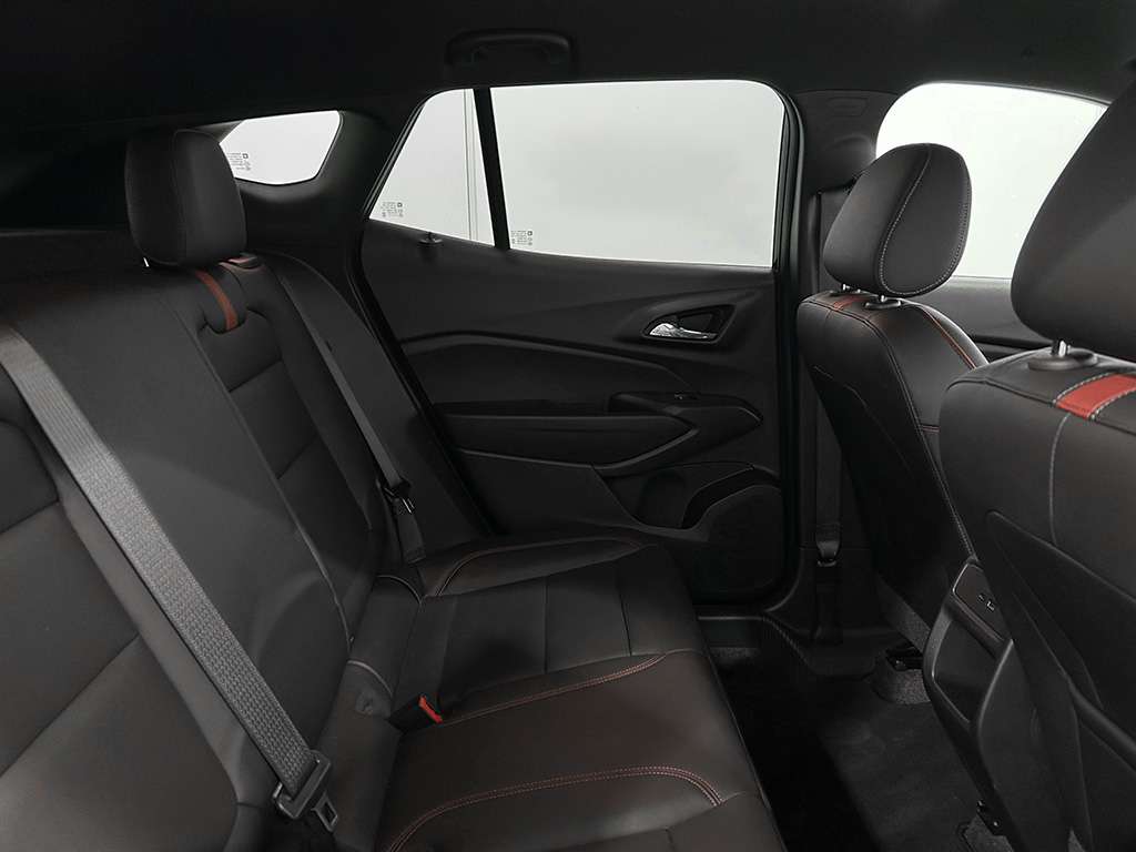 2025 Chevrolet Trax - Image 18