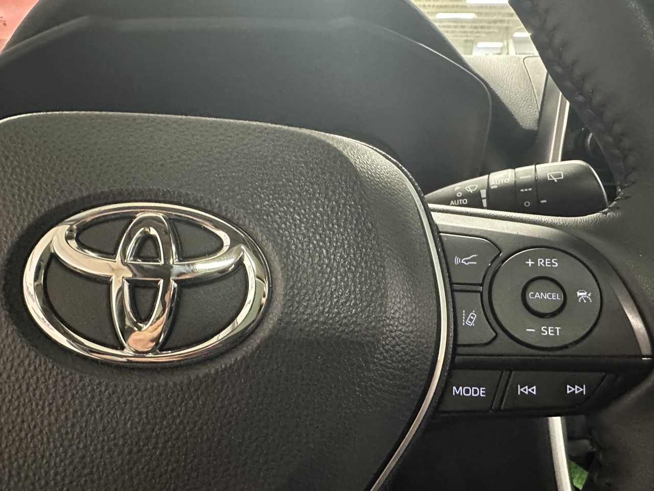 2023 Toyota RAV4 - Image 16