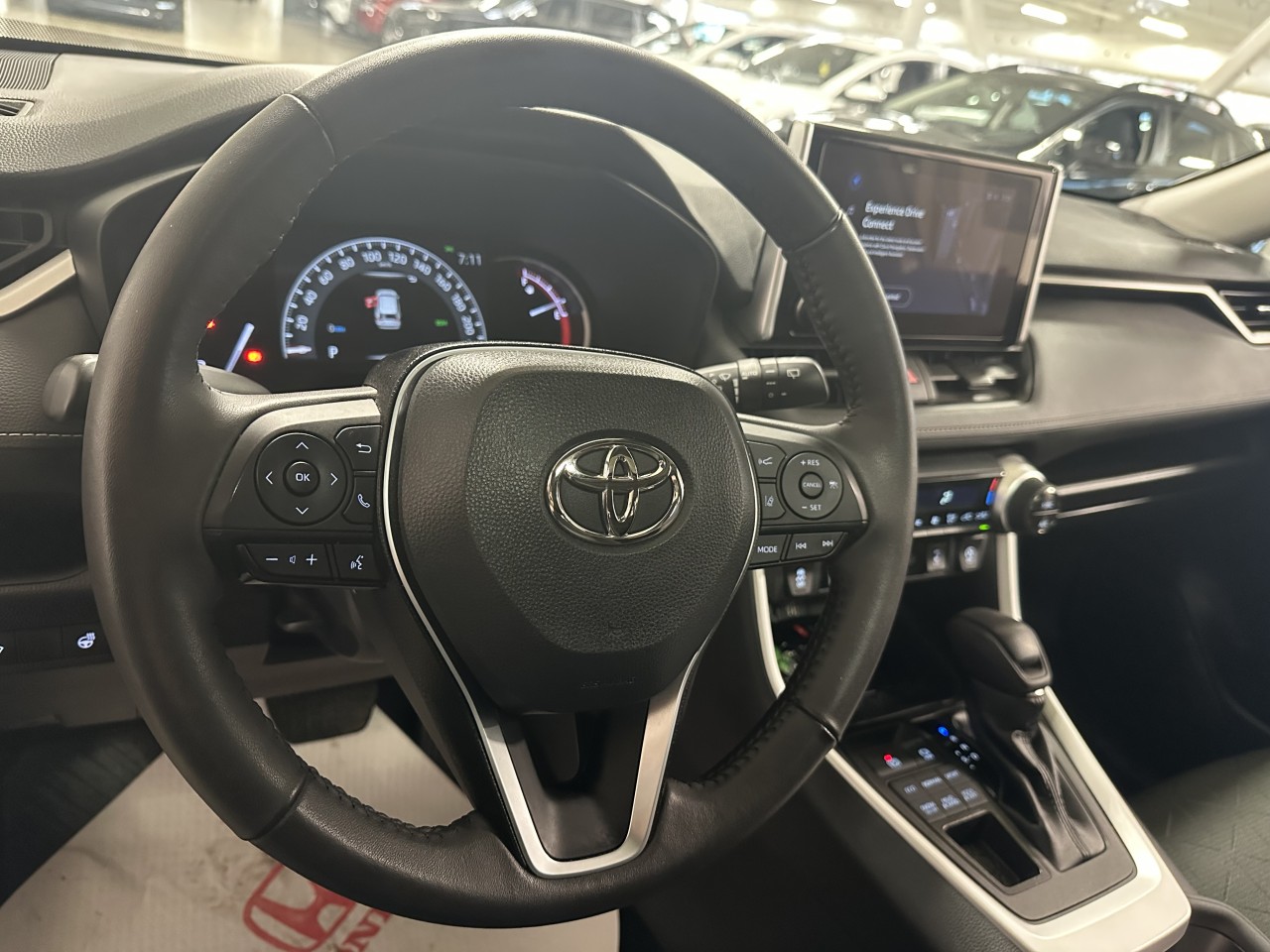 2023 Toyota RAV4 - Image 22