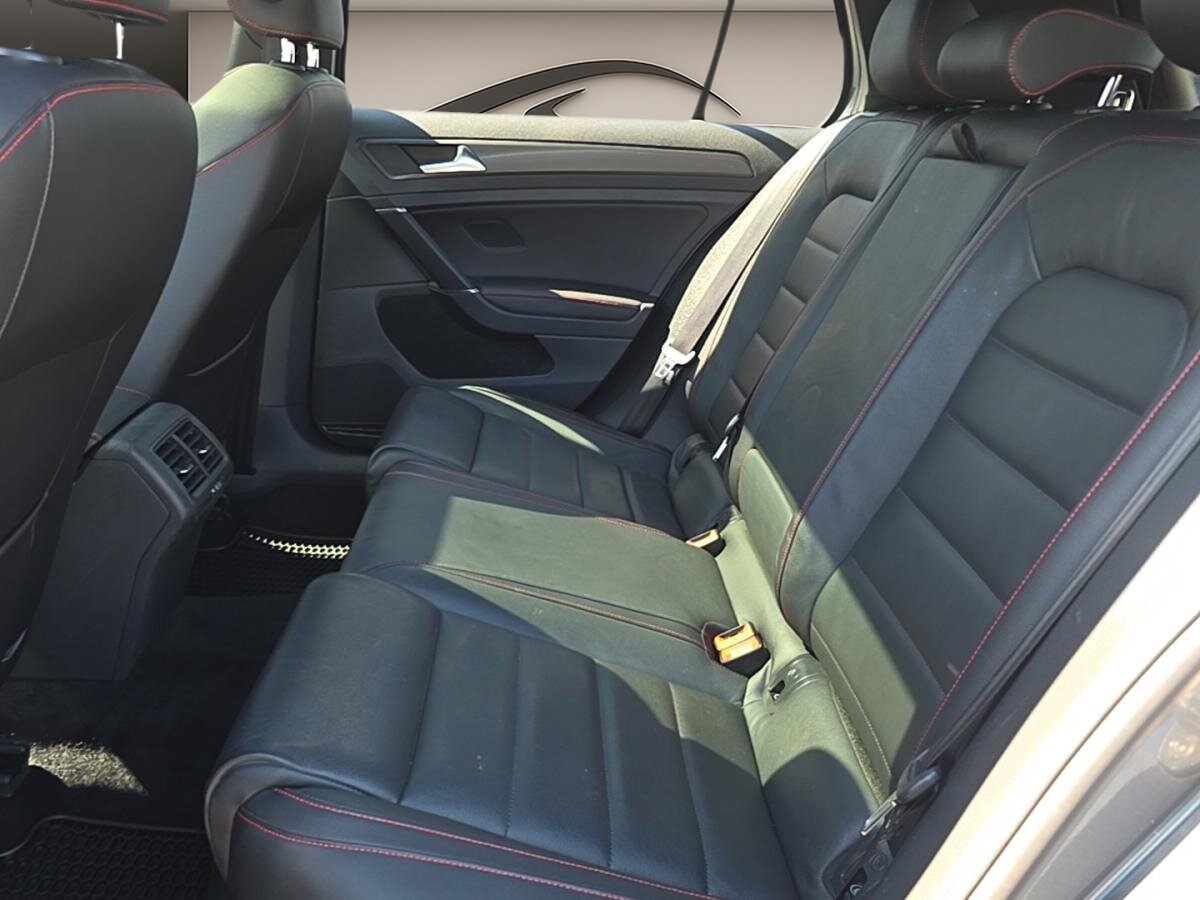 2018 Volkswagen Golf GTI - Image 7
