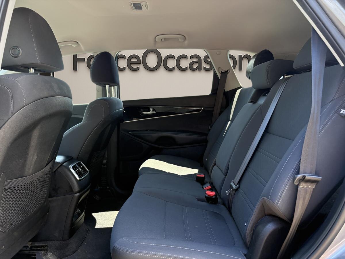 2019 Kia Sorento - Image 4