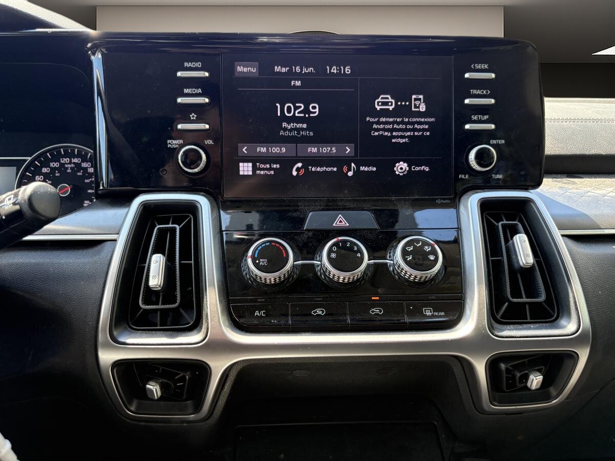 2022 Kia Sorento - Image 7