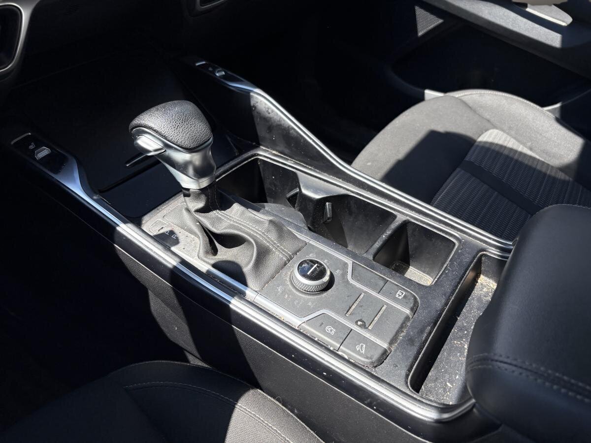 2022 Kia Sorento - Image 9