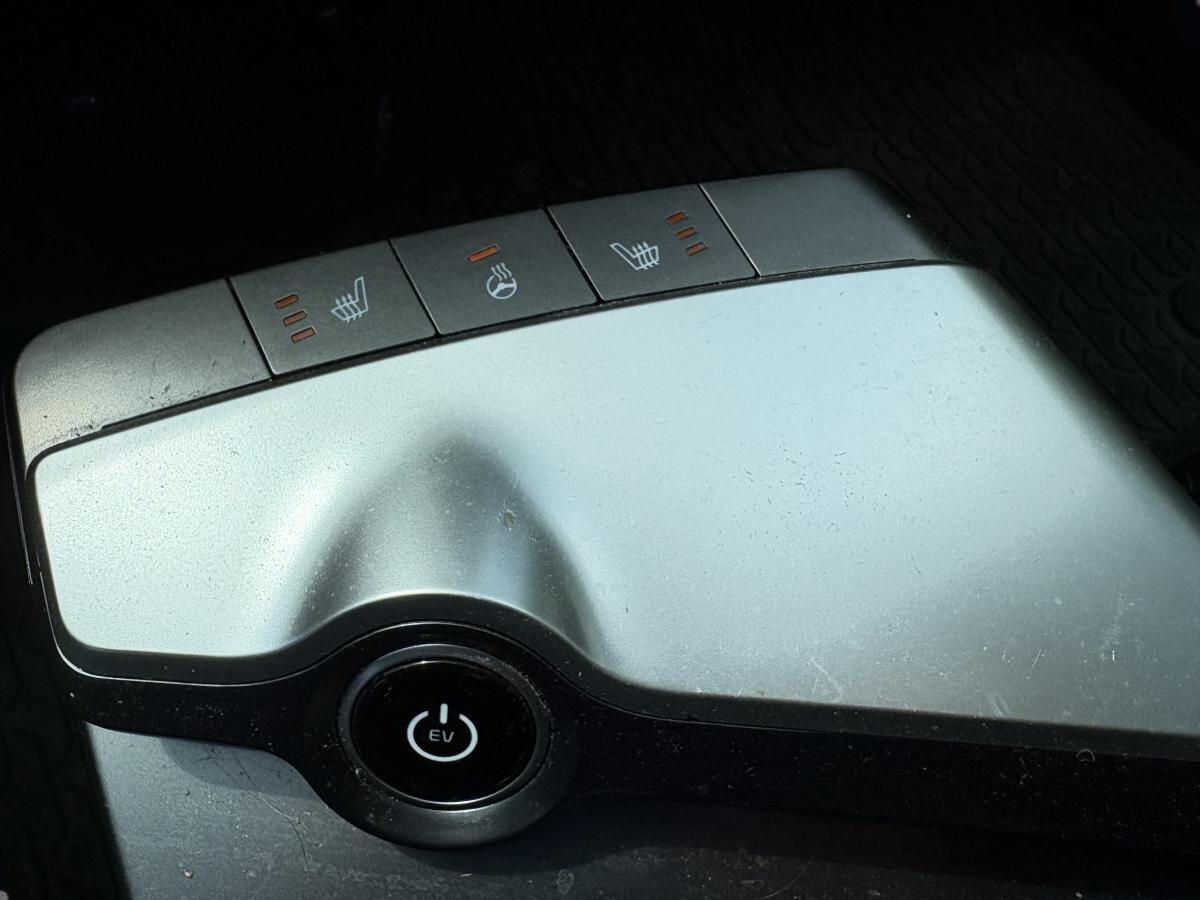 2024 Kia EV6 - Image 20