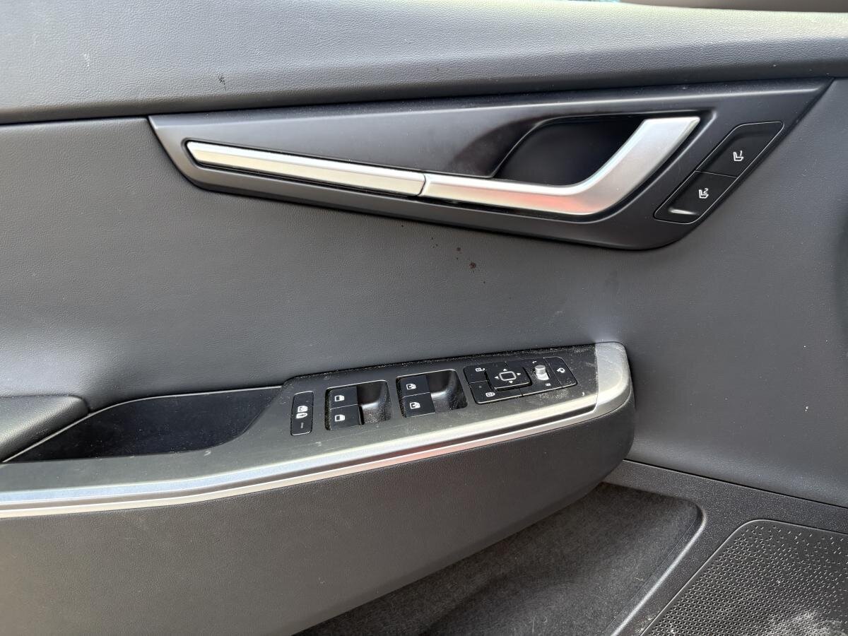 2024 Kia EV6 - Image 23