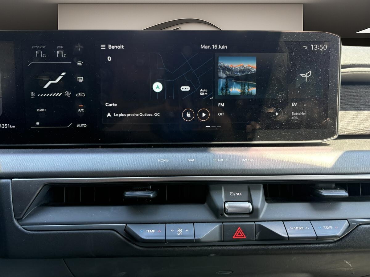 2024 Kia EV9 - Image 17