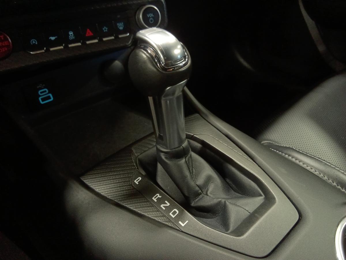2025 Ford Mustang - Image 19