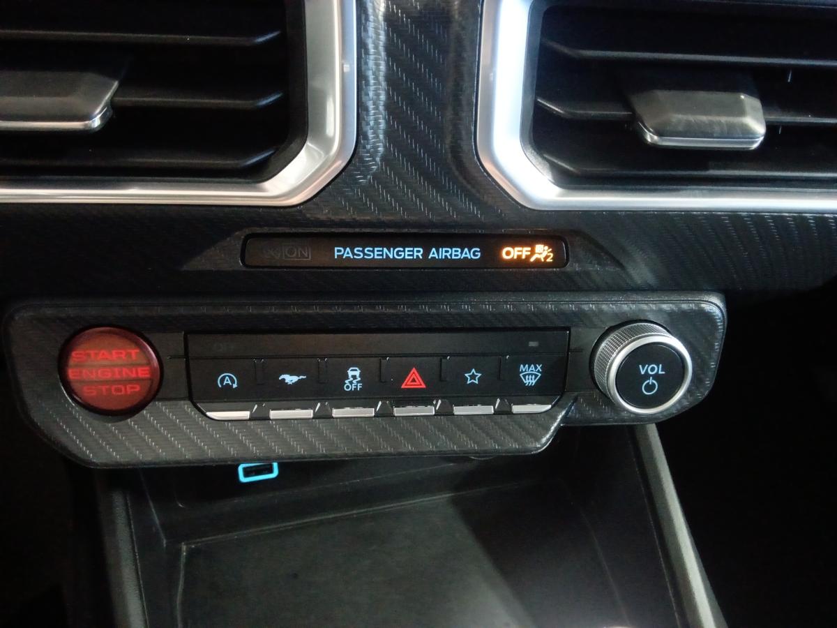 2025 Ford Mustang - Image 27