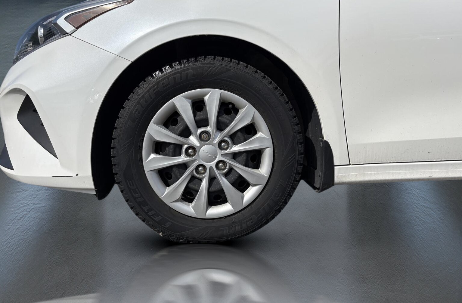 2022 Kia Forte - Image 5
