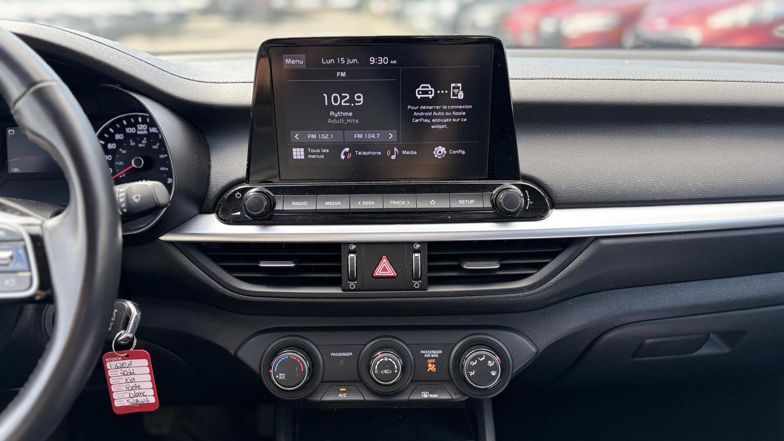 2022 Kia Forte - Image 19