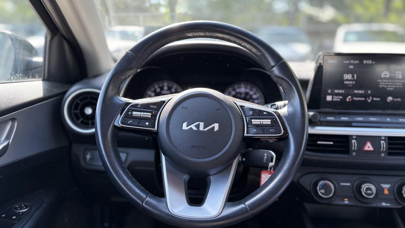 2022 Kia Forte - Image 8