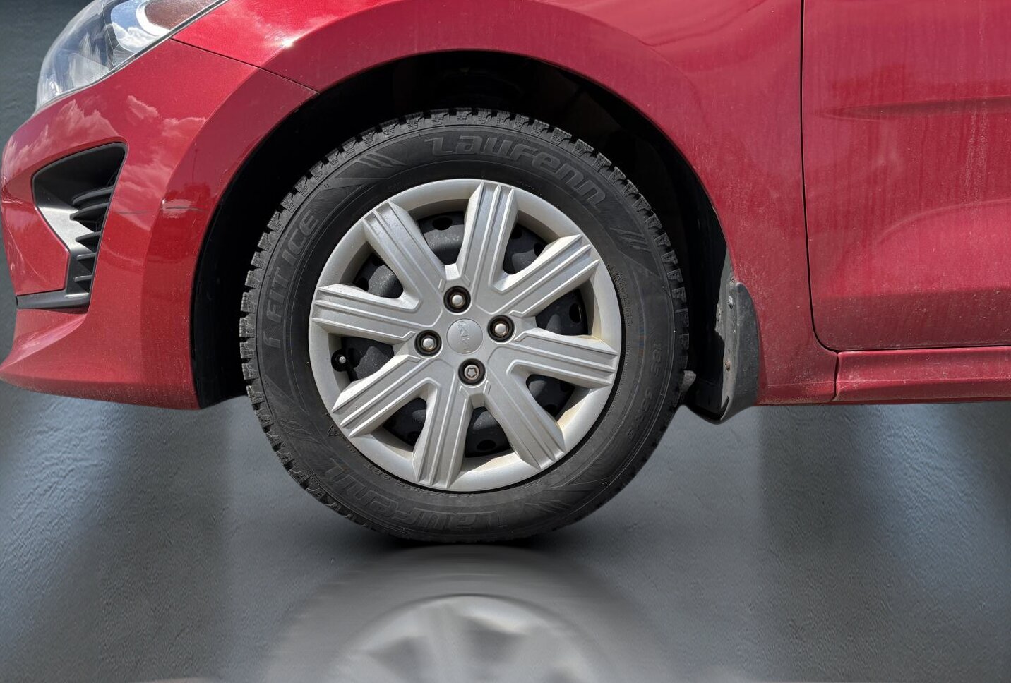 2022 Kia Rio5 - Image 4