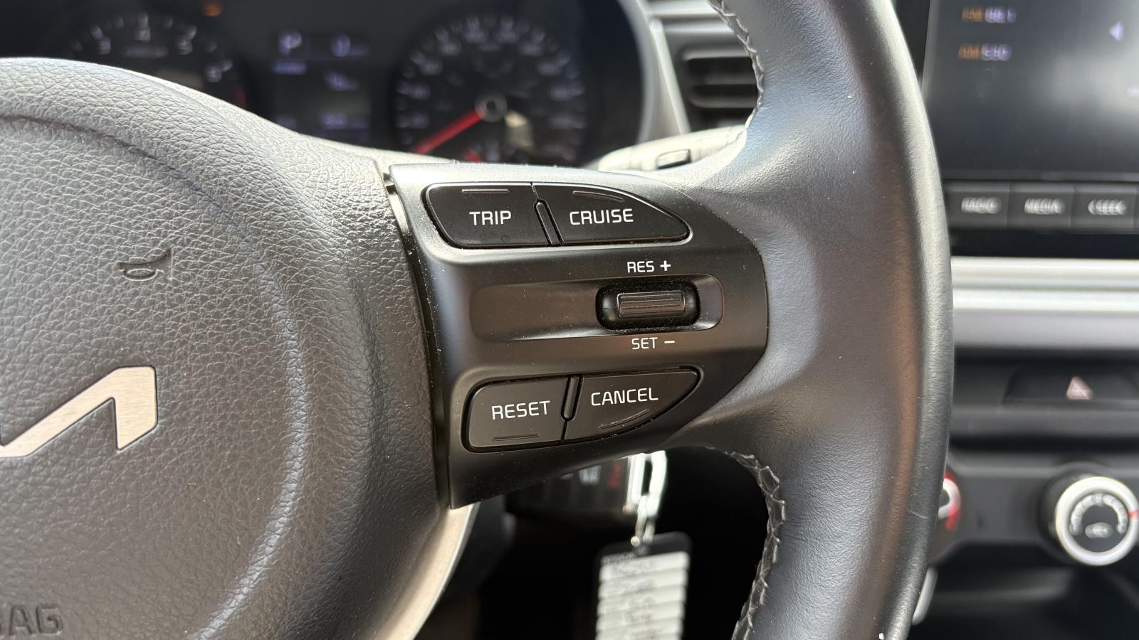 2022 Kia Rio5 - Image 15