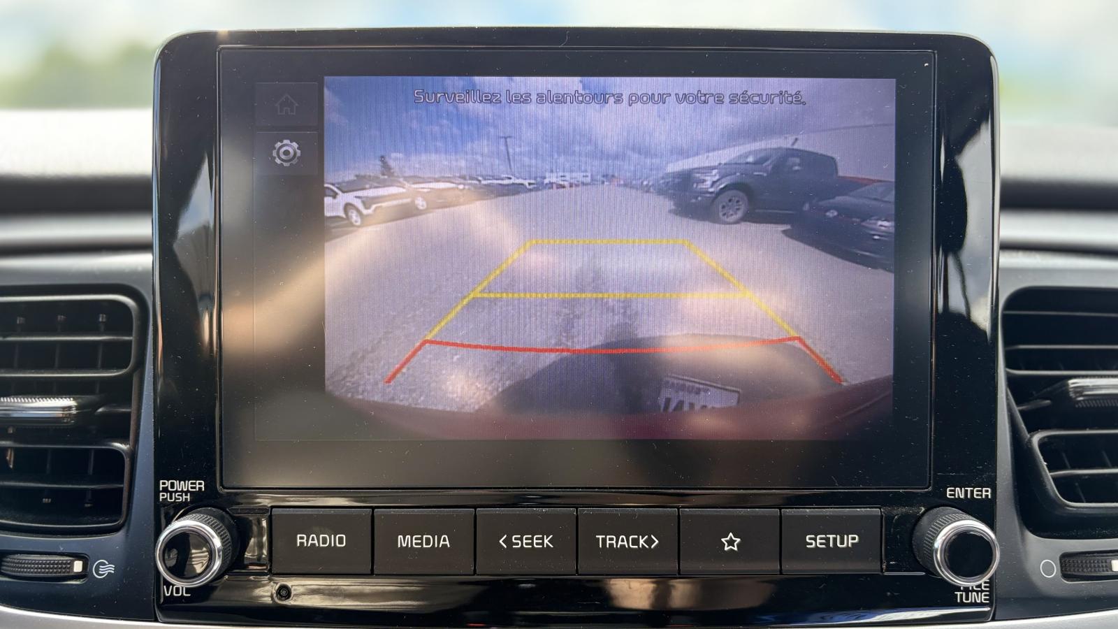 2022 Kia Rio5 - Image 19