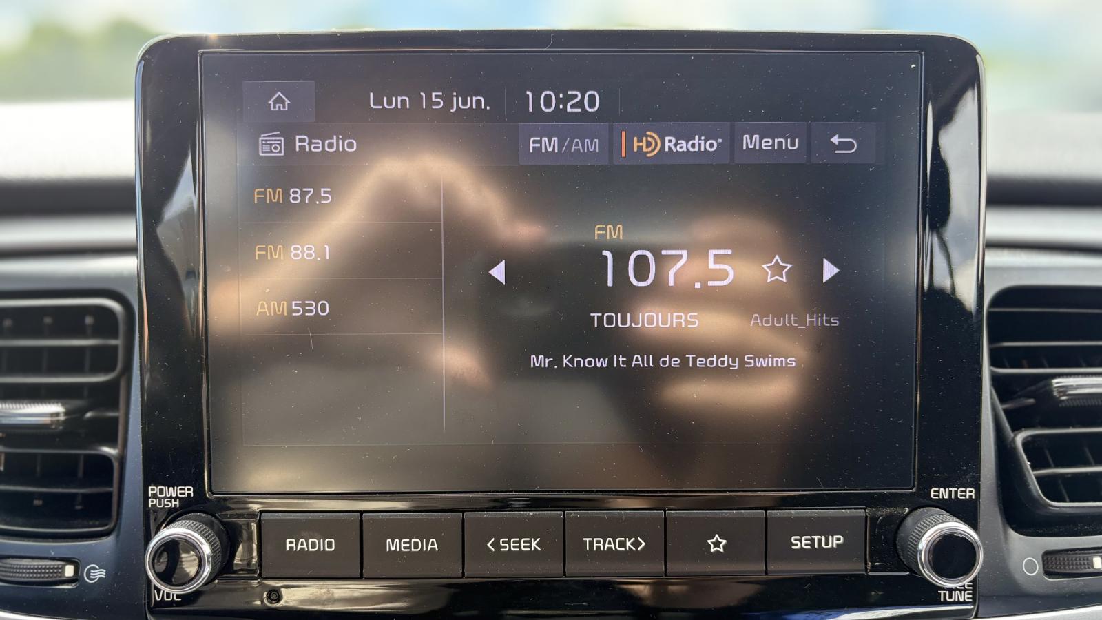 2022 Kia Rio5 - Image 25